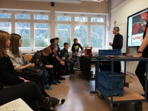 Firmentag an der Mittelschule Innerbraz mit der "Lehre im Walgau" und dem Team der Firma Martin